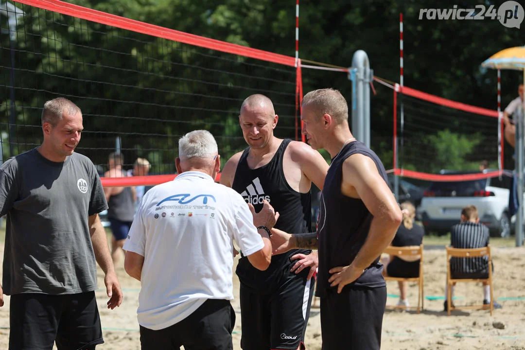 Turniej siatkówki plażowej w Jutrosinie
