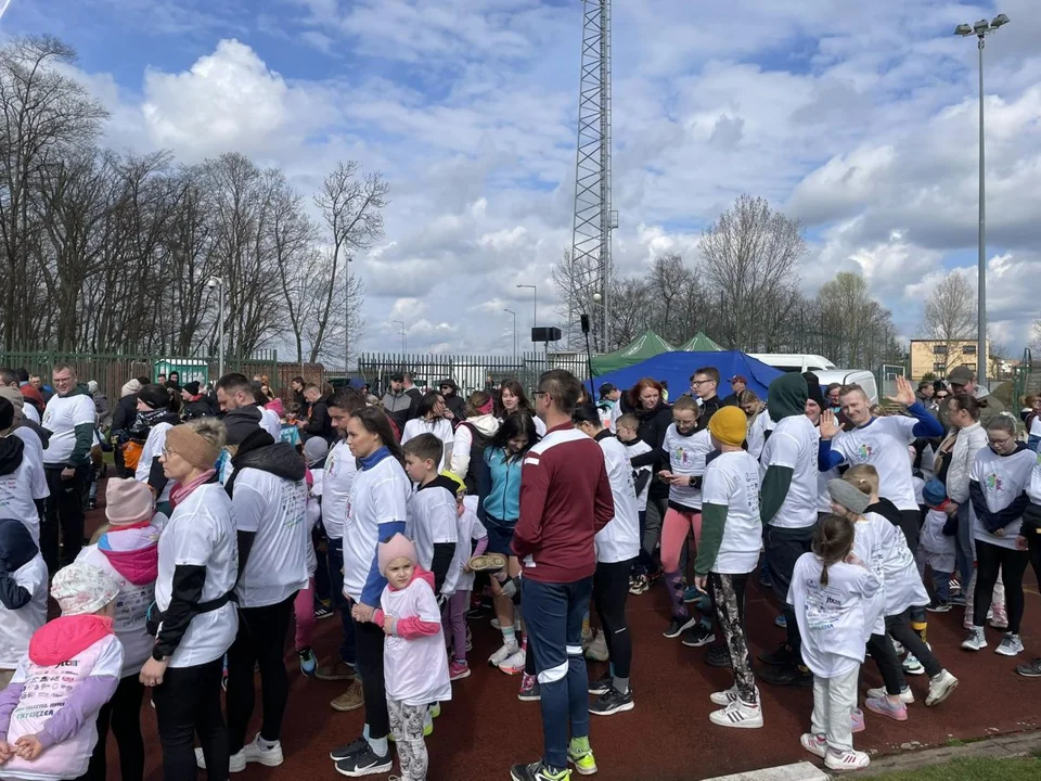 Bieg Kolorowej Skarpetki w Jarocinie. Z akcją dla Fundacji Ogród Marzeń