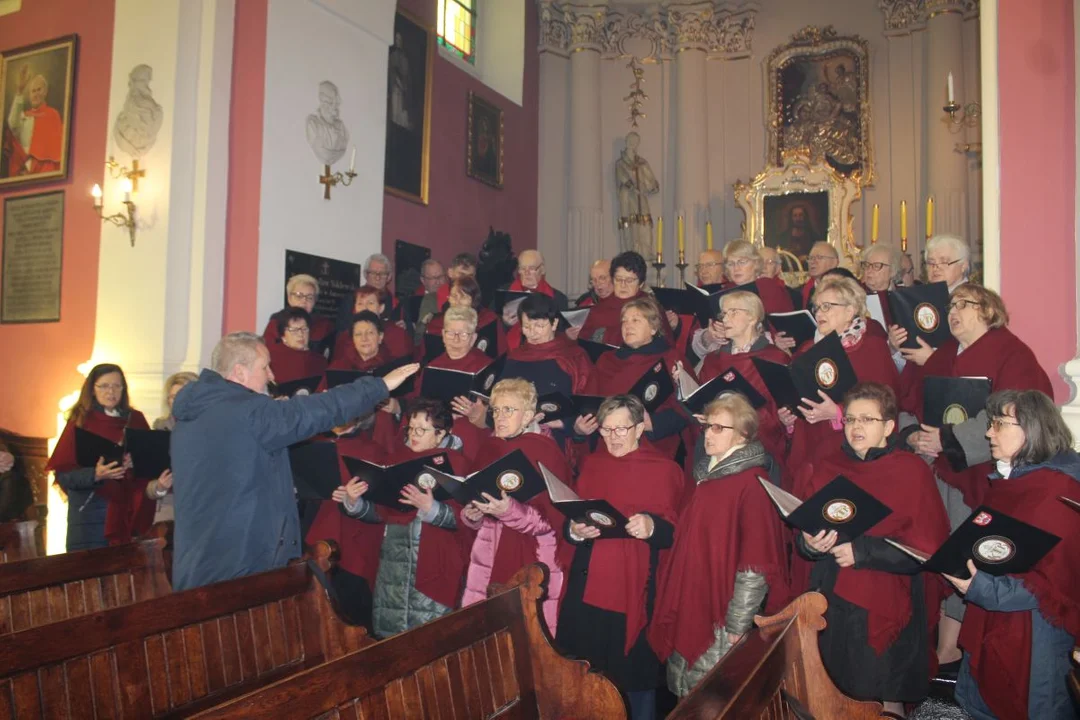 Chór "Barwickiego" świętował 133. rocznicę swojego powstania i imieniny patrona