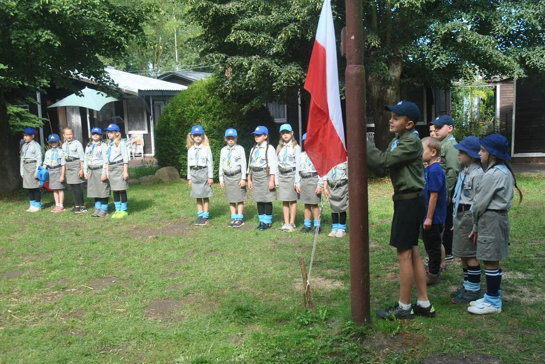 Zuchy z Izbic i Rawicza spędziły kilka dni na obozie w Osiecznej