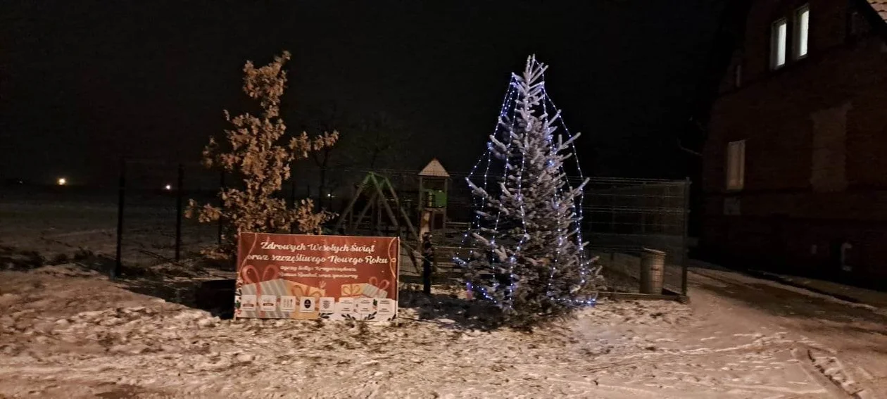 Świąteczny prezent dla mieszkańców. Niespodziankę przygotował sołtys [ZDJĘCIA] - Zdjęcie główne