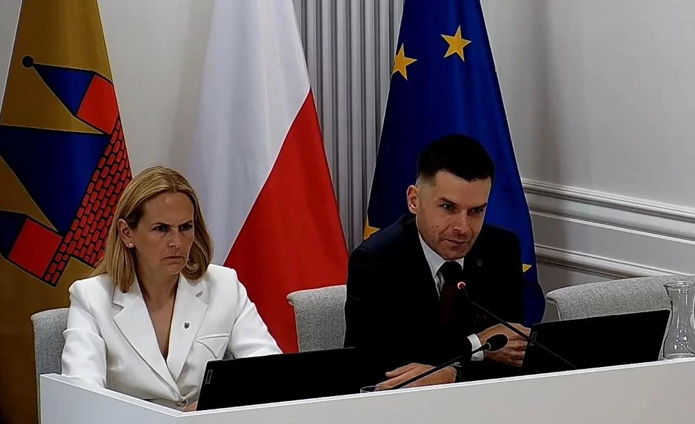Rada Miejska w Jarocinie nie udzieliła burmistrz wotum zaufania i absolutorium. WYNIKI GŁOSOWANIA