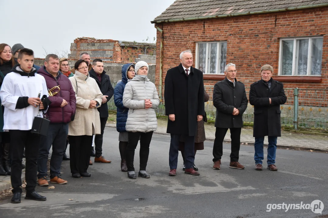 Poświęcenie kapliczki maryjnej w Bruczkowie (gm. Borek Wlkp.)