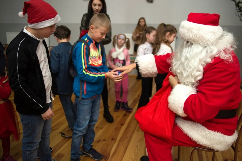 Mikołajki w Choczu z Fundacją Pomocy Dzieciom Humana