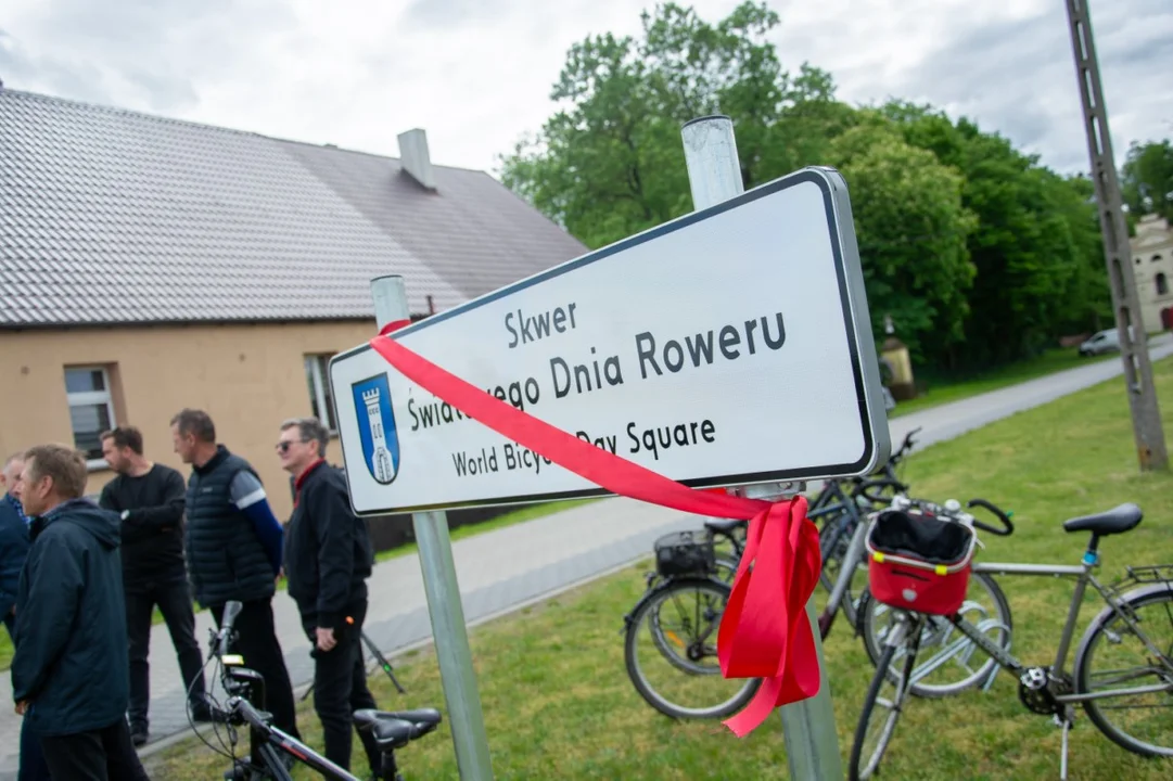 Skwer Światowego Dnia Roweru w Dębnie