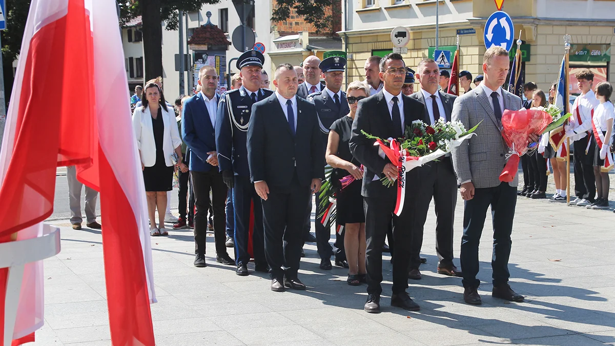 W Rawiczu oddali hołd poległym. Dziś 85. rocznica wybuchu II wojny światowej [ZDJĘCIA] - Zdjęcie główne