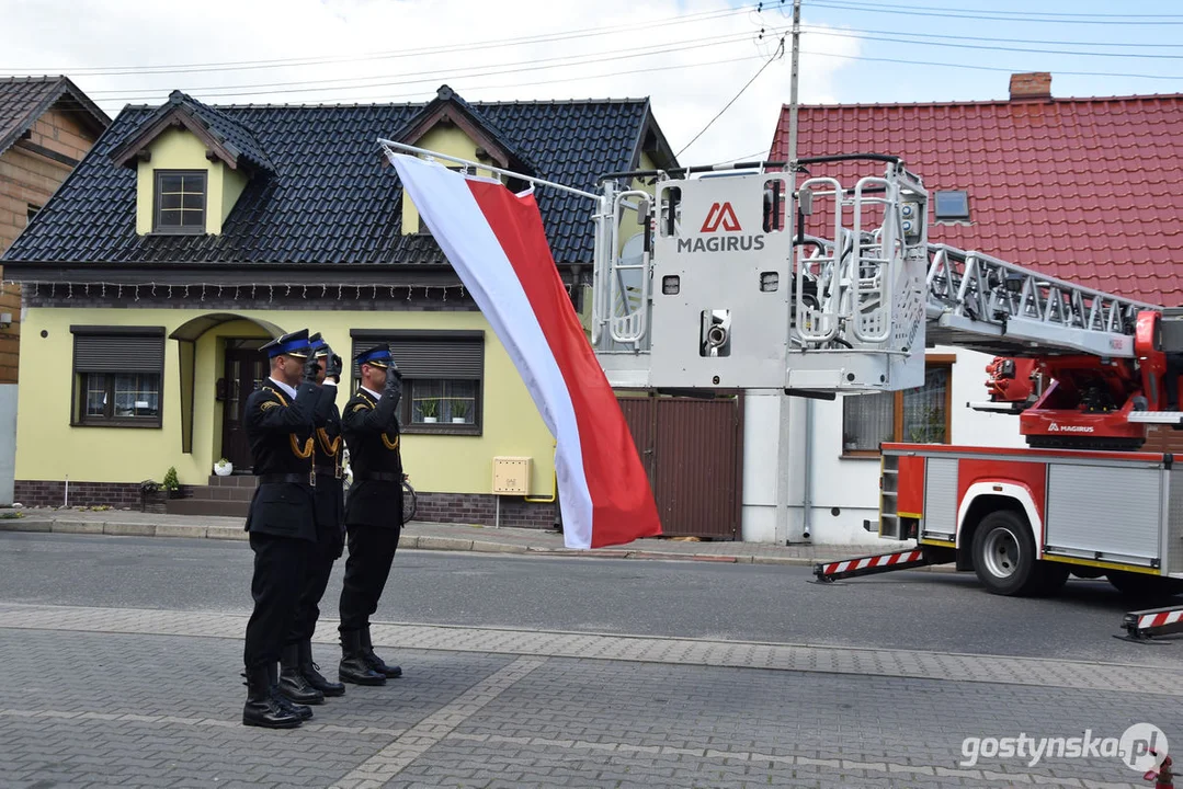 Przekazanie wozu strażackiego dla jednostki OSP w Pogorzeli