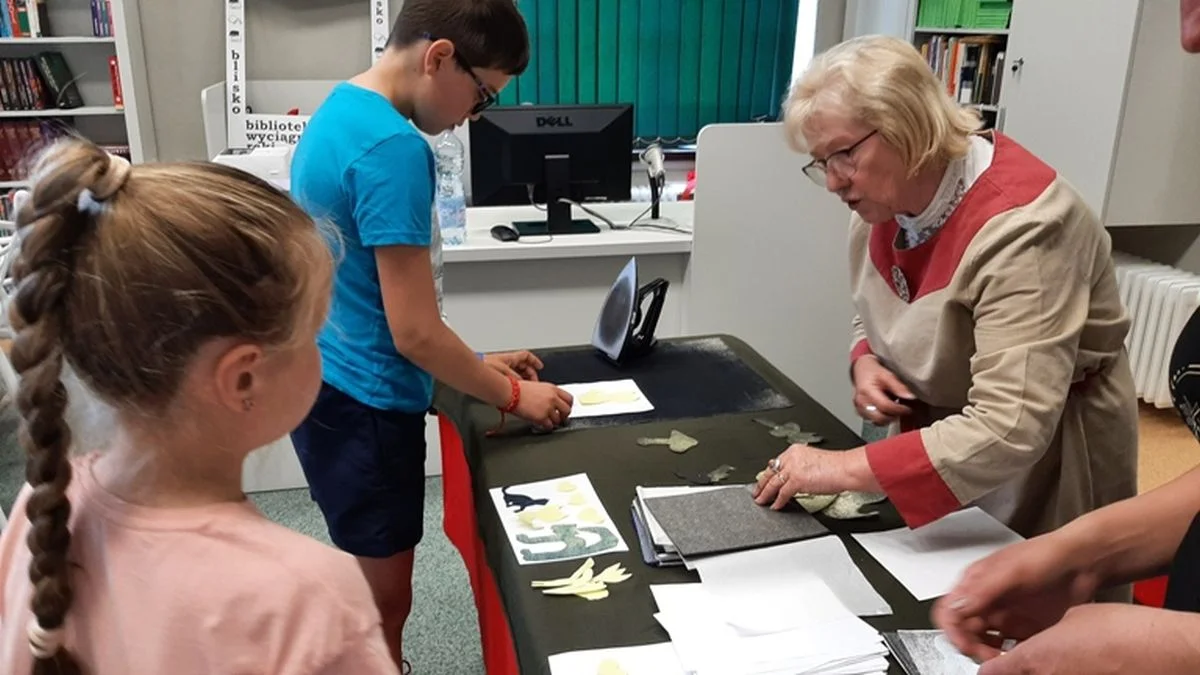 Jak za czasów Gutenberga. Wyjątkowe warsztaty w Bibliotece Publicznej w Jarocinie