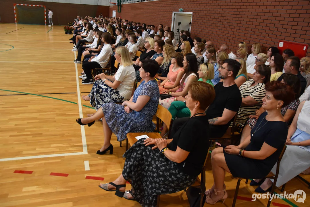 Zakończenie klas ósmych w Szkole Podstawowej nr 5 w Gostyniu