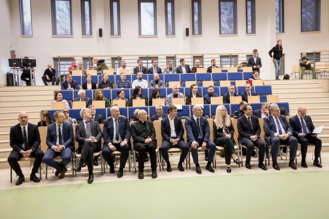 Powstanie nowe Centrum Kliniczne w Poznaniu. Wmurowano kamień węgielny pod budowę