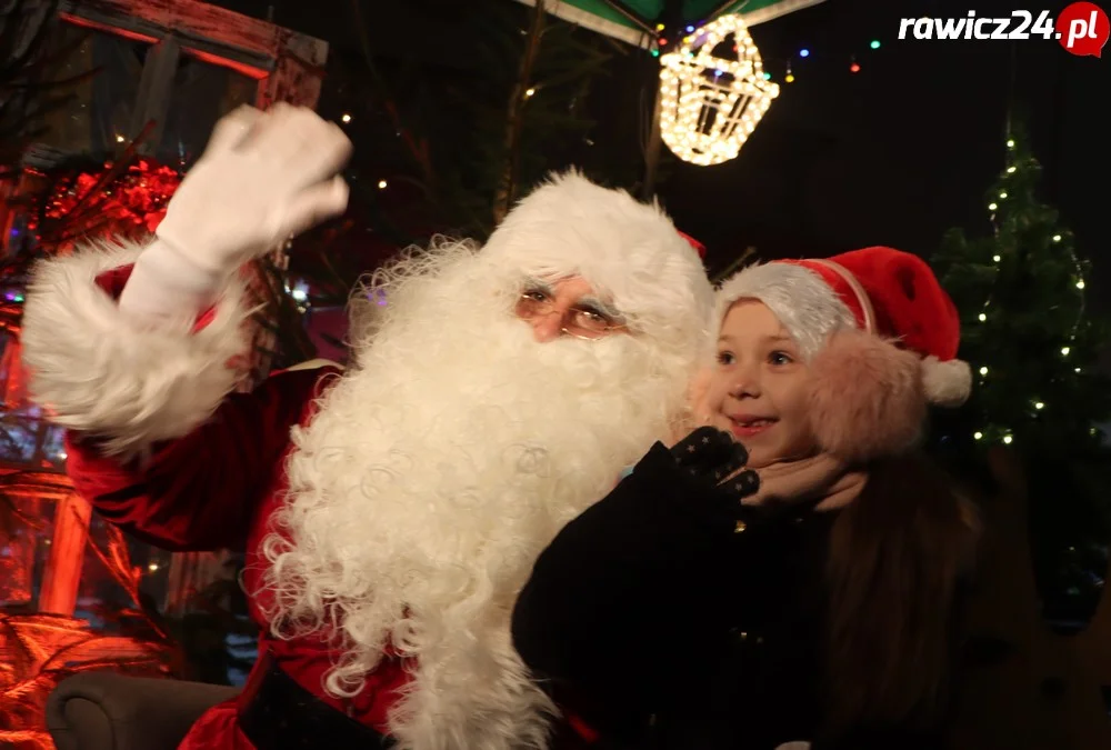 Spotkanie ze Świętym Mikołajem na Rawickim Jarmarku Bożonarodzeniowym