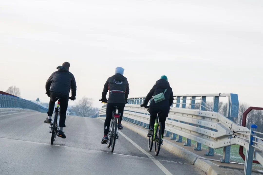 Julie Erch Petersen i Andreas Markussen objechali świat na rowerach. Przybyli także do Jarocina