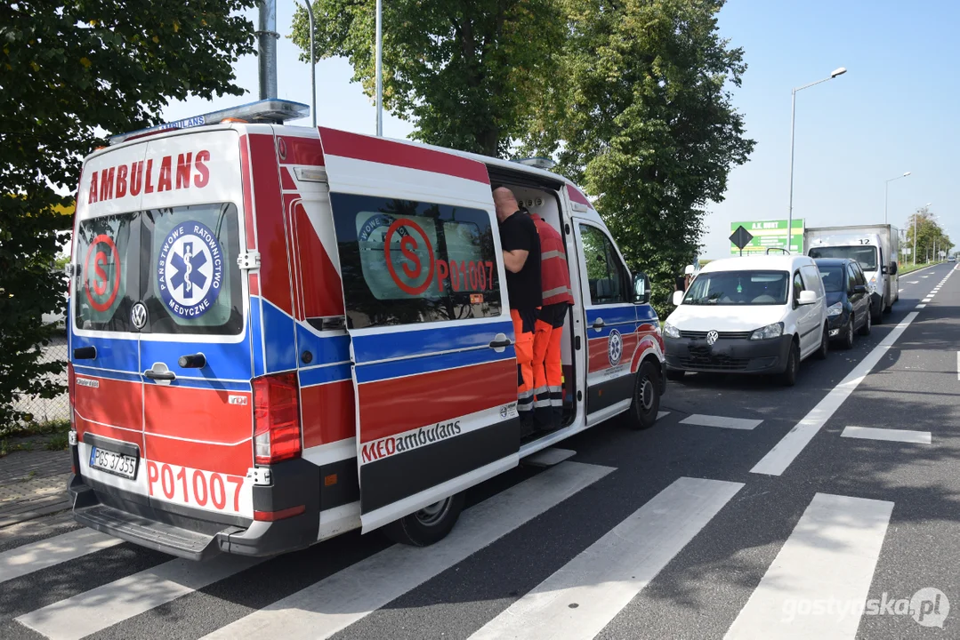 Karambol czterech aut na ulicy Leszczyńskiej w Gostyniu