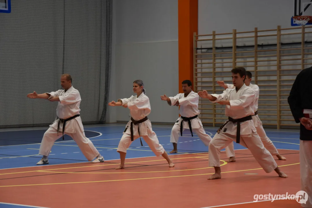 Trening Klubu TKKF Tęcza w nowej hali sportowej w Gostyniu