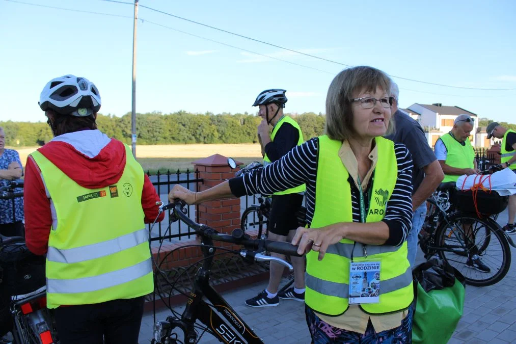 Rowerzyści z Jarocina wyruszyli w drogę na Jasną Górę