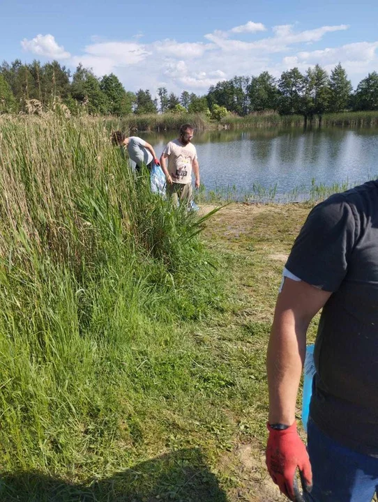 Posprzątali glinianki w Kwielniu