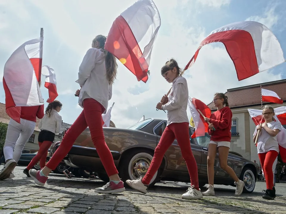 Majówka z klasykami. Pierwszy zlot pojazdów zabytkowych w Jarocinie