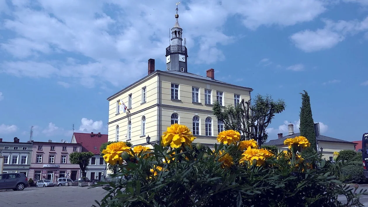 Wiemy jak może wyglądać rynek w Jutrosinie. Po świętach ma ruszyć remont - Zdjęcie główne