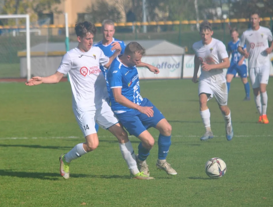 Jarota II Witaszyce - GKS Grebanin 4:1 i Grom Golina - Phytopharm Klęka 3:2