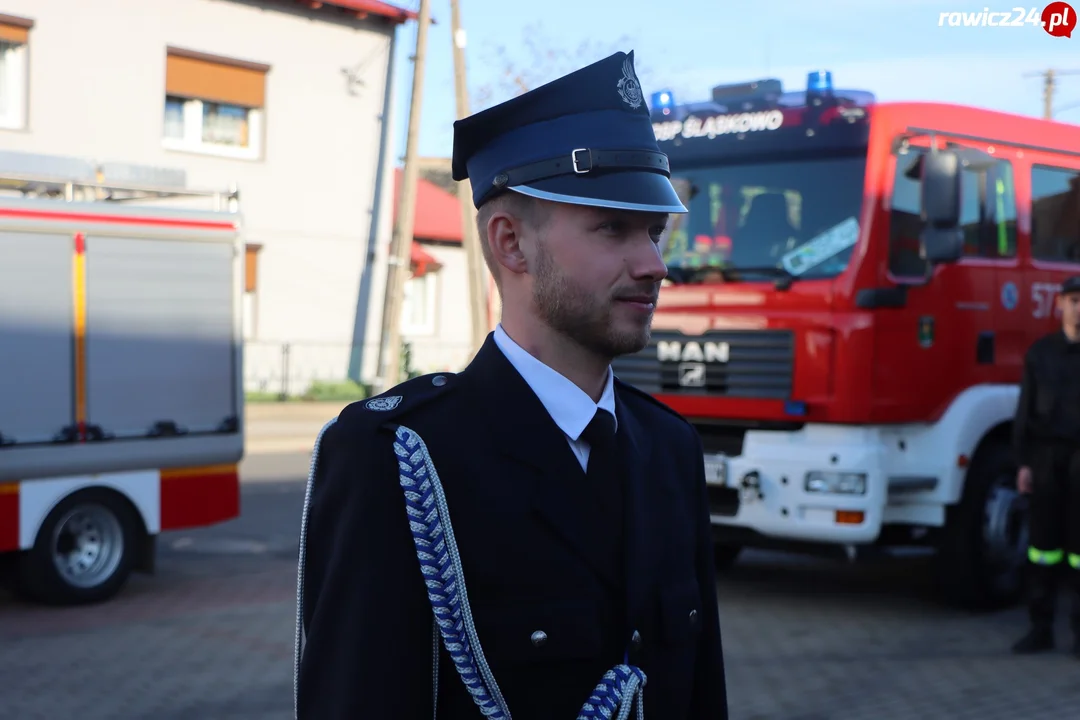 Powitanie auta strażackiego w Dubinie