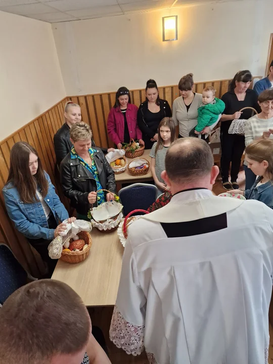 Święcenie potraw w Lutogniewie, Dzierżanowie, Bożacinie i Wróżewach [ZDJĘCIA]