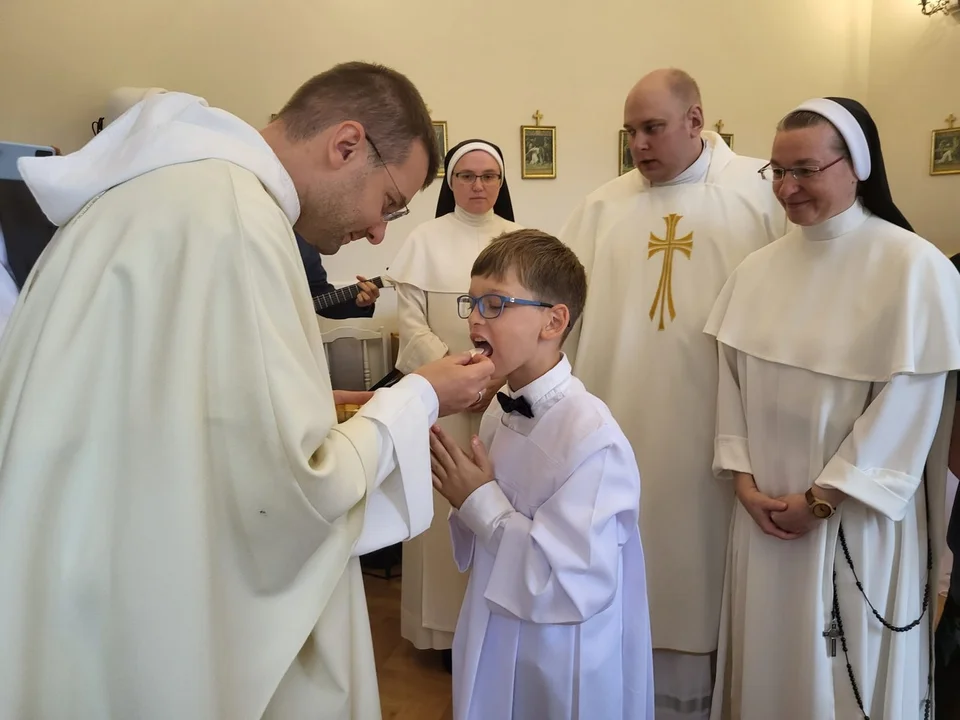 I Komunia Święta w Domu Chłopaków w Broniszewicach