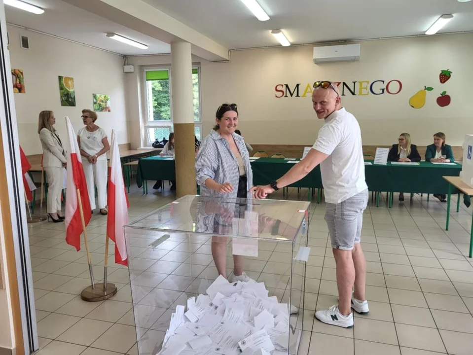 Wybowy prezydenckie 20025 - II tura, frekwencja z godz. 12.00