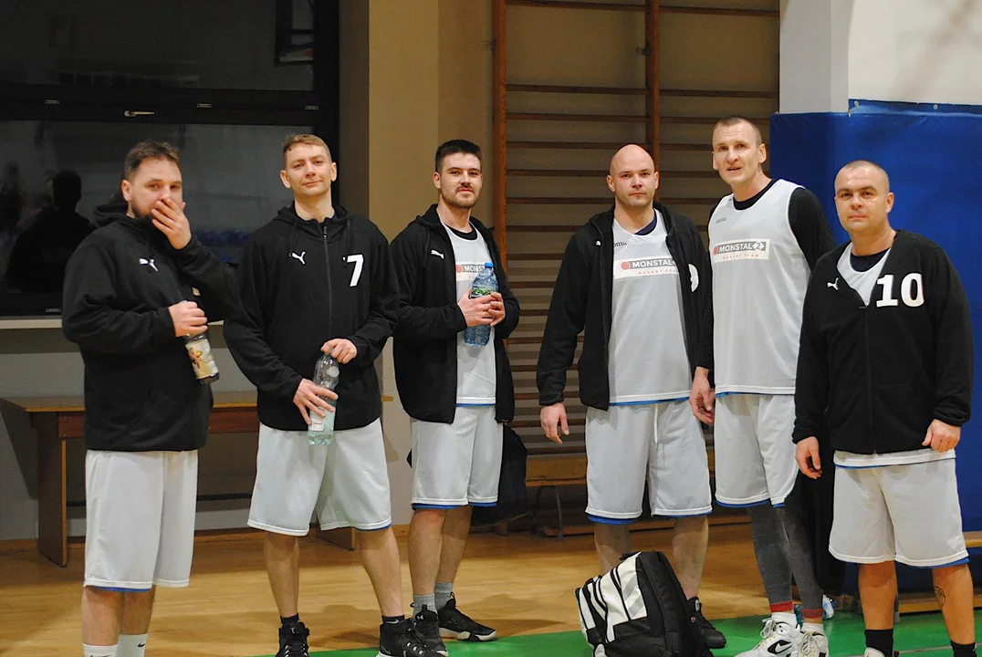 Monstal Basket Team z kolejnym mistrzowskim tytułem Pleszewskiej Ligi Koszykówki 3x3 - Zdjęcie główne