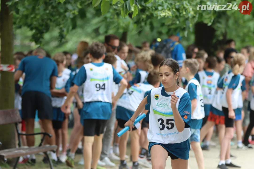 Sztafety szkolne w ramach 24h Rawickiego Festiwalu Sportu