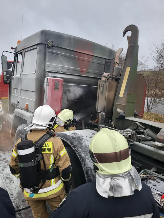 Pożar samochodu ciężarowego na DK36