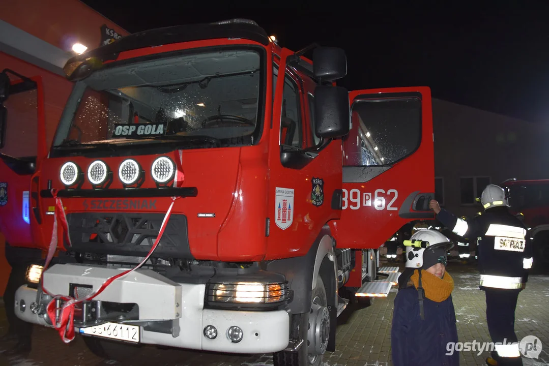 Nowy wóz strażacki dojechał do OSP KSRG Gola (gm. Gostyń)