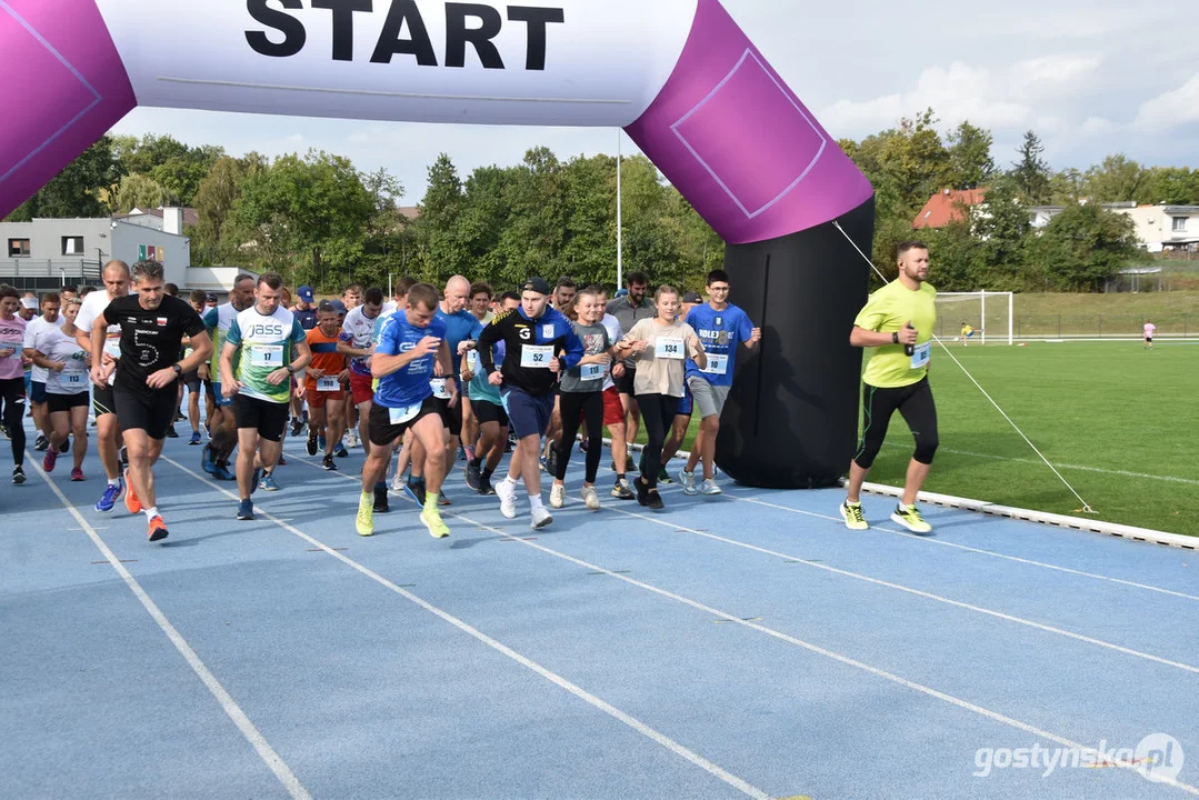 Ponad 100 zawodników na starcie. II Rodzinny Festiwal Biegowy w Gostyniu