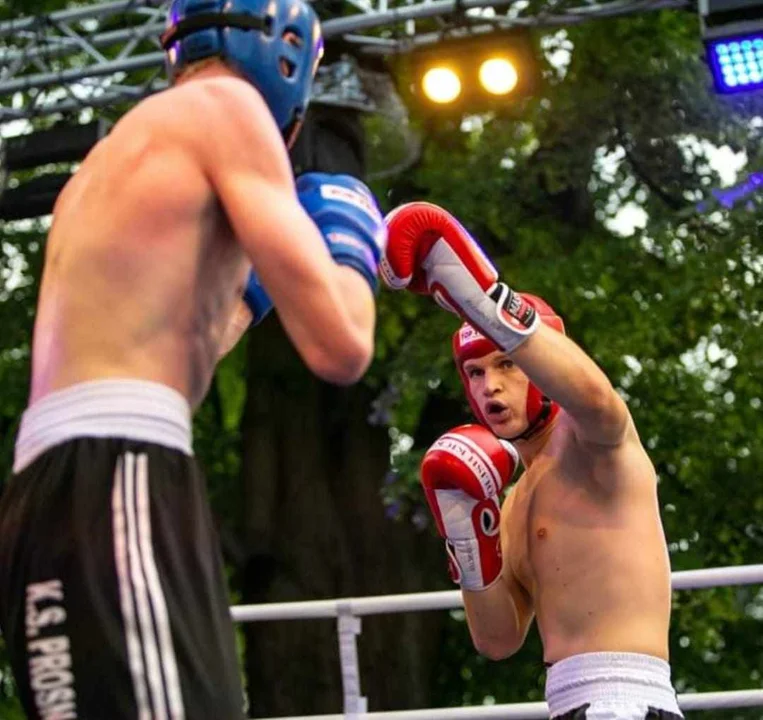 Filip Śronek z Krotoszyna zwyciężył w Kick-Boxing Competition