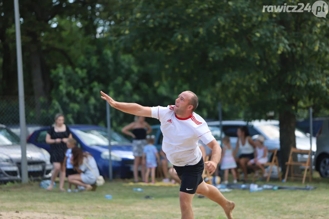 Turniej siatkówki plażowej w Jutrosinie