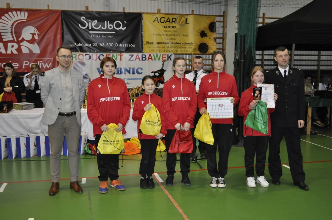 OSP Dzięczyna na Halowym Turnieju Sportowo-Pożarniczym MDP w Ostrzeszowie