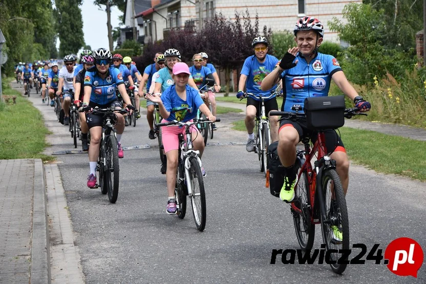 230 osób na rajdzie rowerowym "Jedziemy z Markiem" (ZDJĘCIA) - Zdjęcie główne