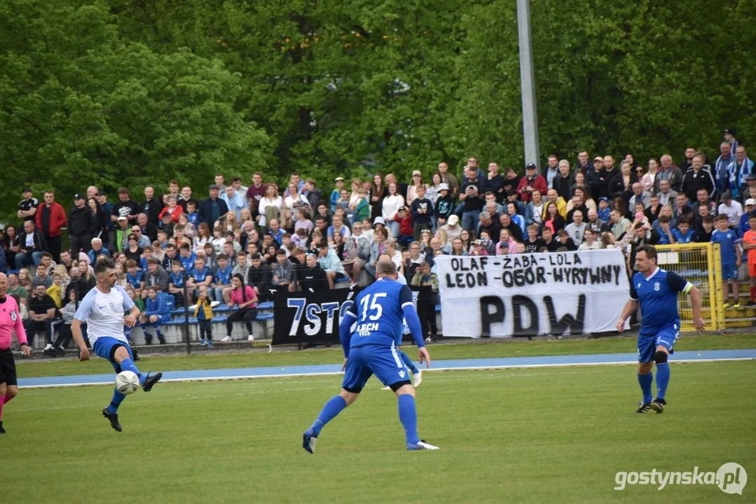 Mecz oldboyów Kani Gostyń i Lecha Poznań na 100-lecie Kani