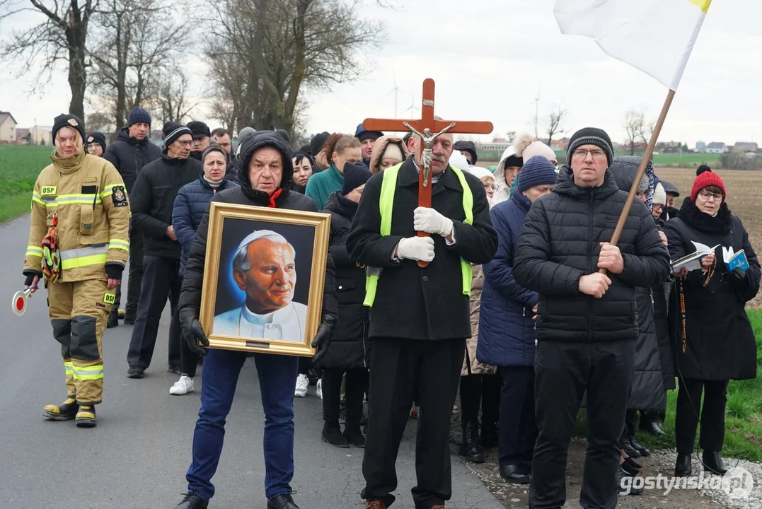 Procesja papieska w Bodzewku Drugim