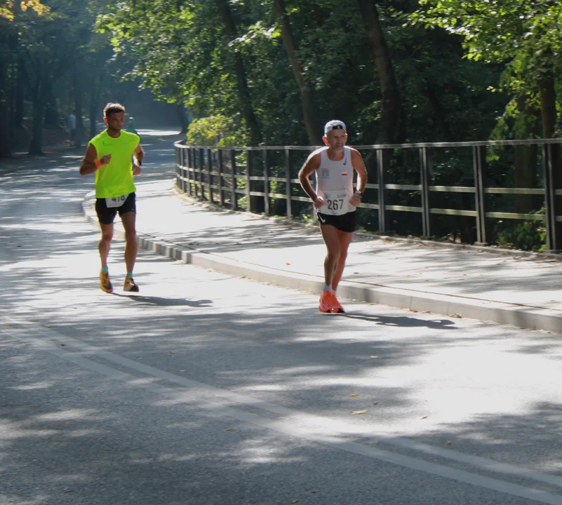 Biegacze z klubu KS Krotosz wzięli udział w Półmaratonie w Płocku