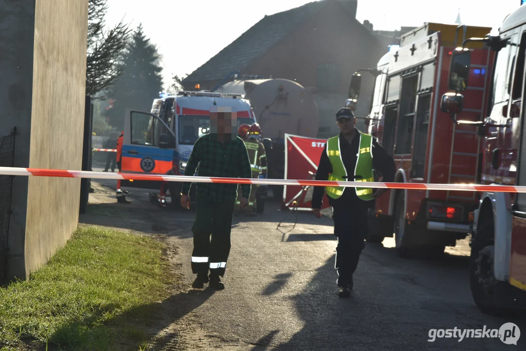 Wypadek śmiertelny w Żytowiecku. Mężczyzna przejechany przez ciągnik