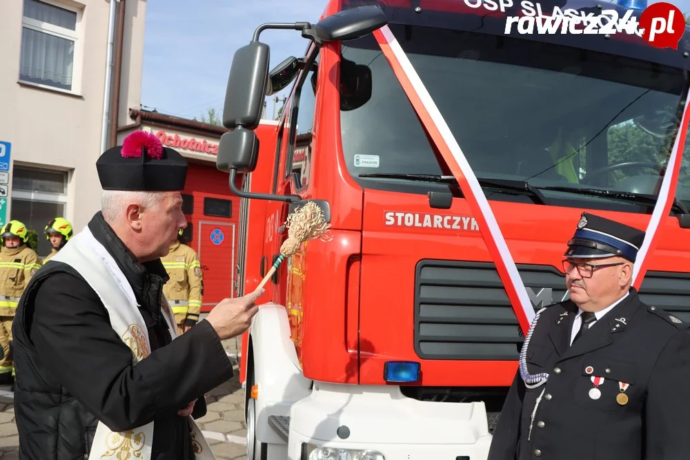 Uroczyste przekazanie auta jednostce OSP Śląskowo