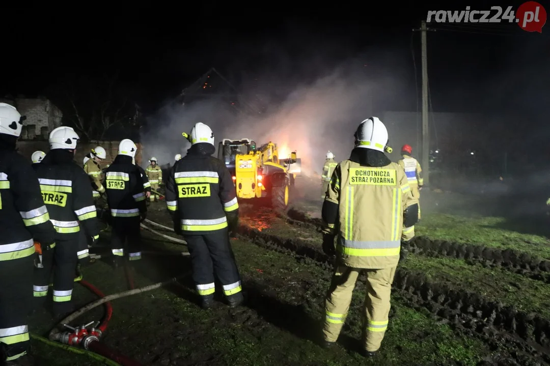 Strażacy z powiatu rawickiego i krotoszyńskiego w akcji gaśniczej