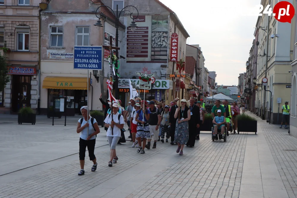 Pielgrzymi z Diecezji Zielonogórsko-Gorzowskiej w Rawiczu