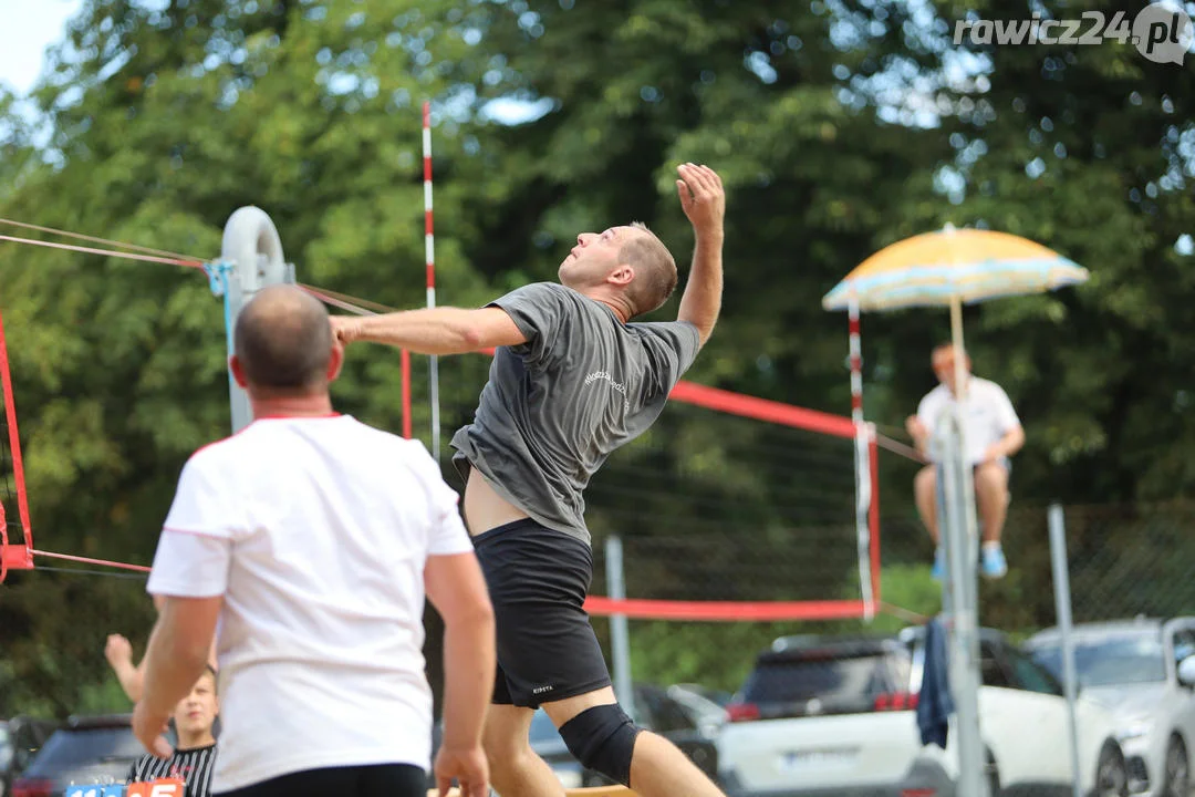 Turniej siatkówki plażowej w Jutrosinie