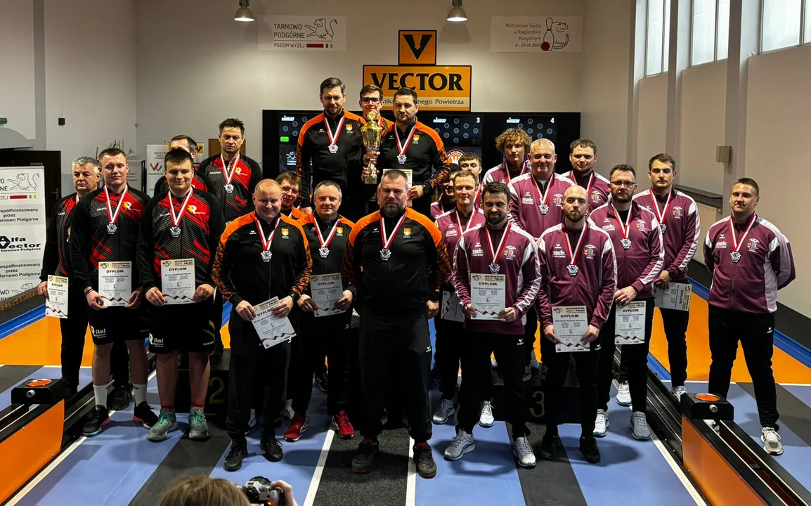 Kręglarze Stali-Robbittech odebrali medale [ZDJĘCIA]