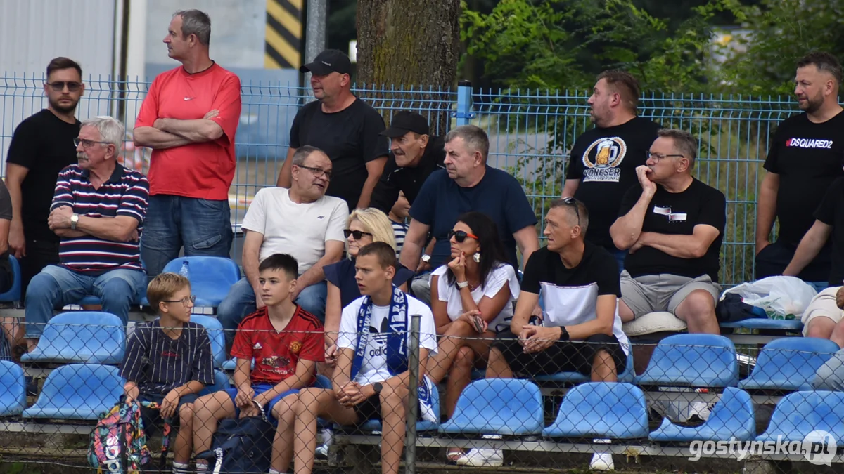 Korona Piaski - Piast Kobylnica 1 : 3