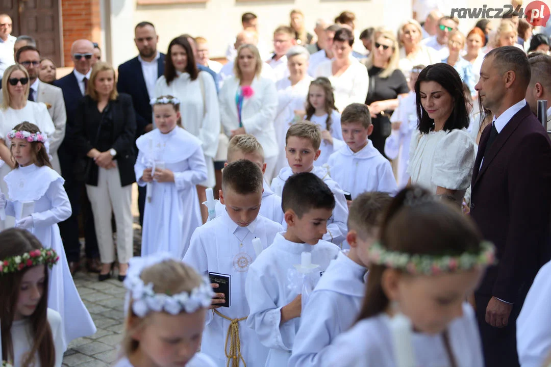 Pierwsza Komunia Święta w "białym" kościele