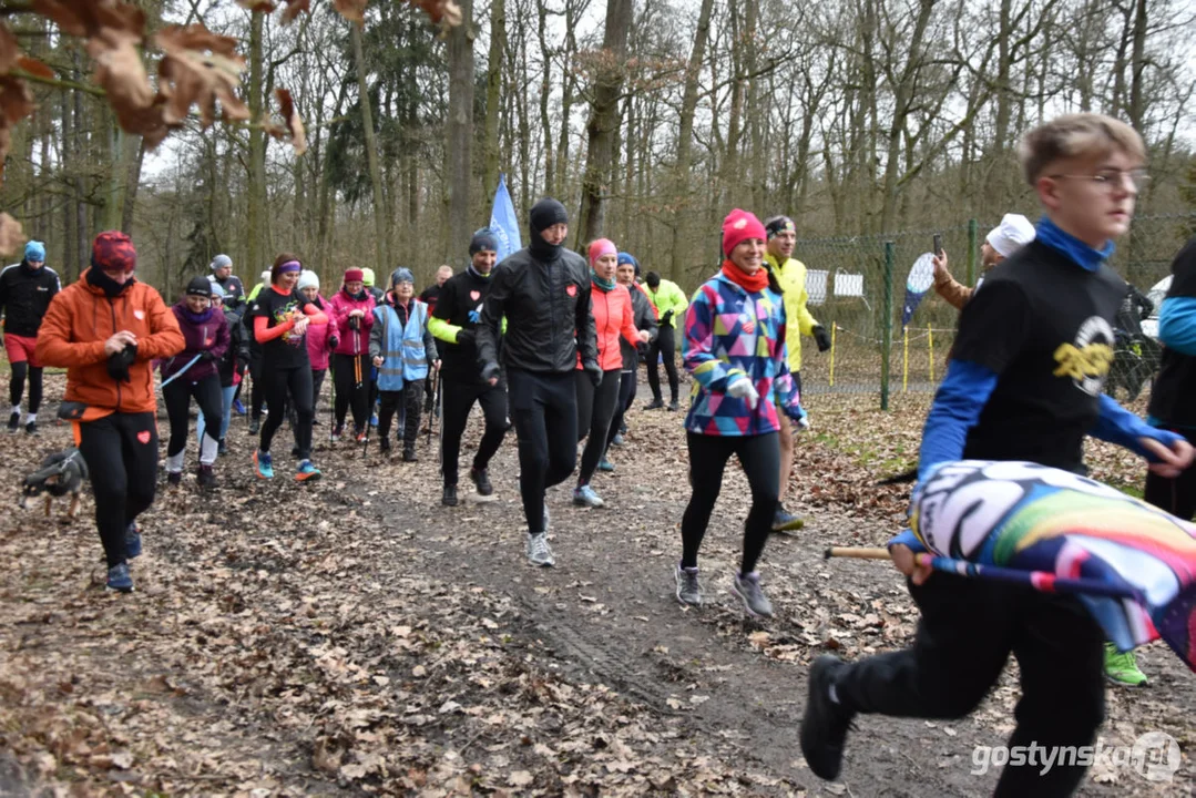 Biegająco zagrali dla WOŚP - Parkrun Gostyń i Grupa Nieprzemakalni Gostyń razem na trasie