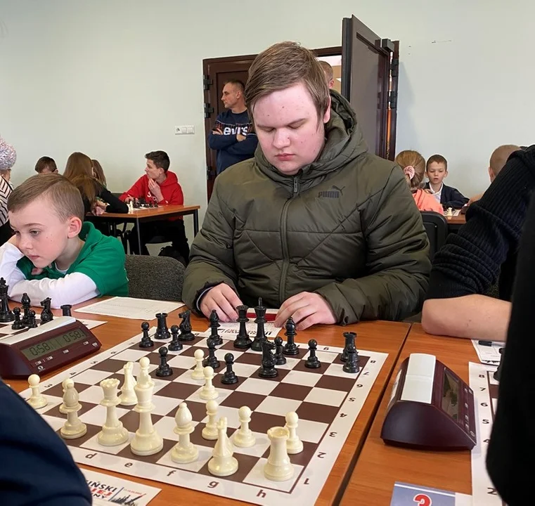 Dwóch szachistów JKSz-W Jarocin z nowymi kategoriami - Zdjęcie główne
