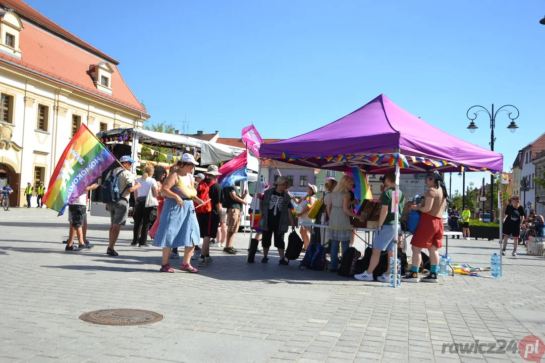 Marsz Równości i kontrmanifestacje w Rawiczu